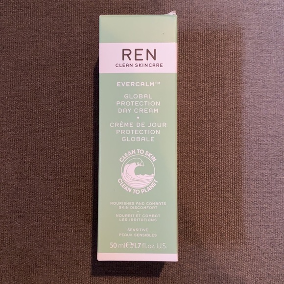 Ren Clean Skincare Evercalm Global Day Cream - Picture 5 of 9